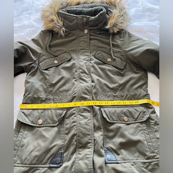 DKNY Women’s Large Hunter Green Faux Fur Lined Hood Button/Zip Coat - Picture 7 of 16